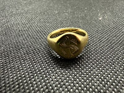 Gold Signet Ring 18k Gold Birmingham 1934 - 35 . Gold Signet Ring 18k Gold Birmingham 1934 - 35
