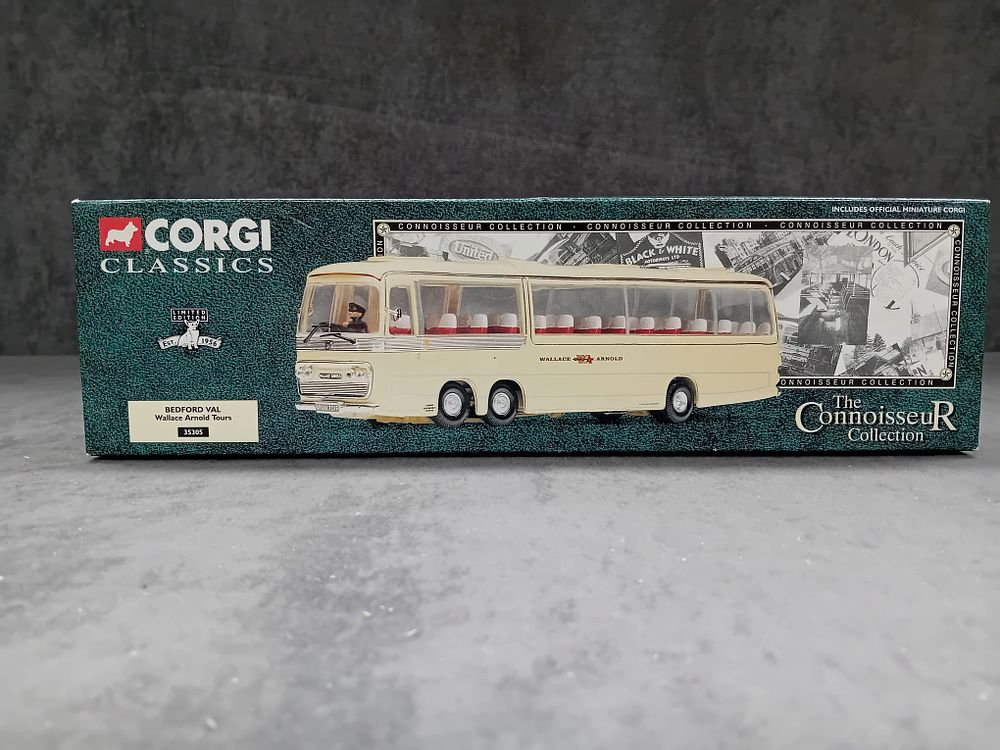 Lot 260: Corgi Classics #35305 Bedford Val Wallace Arnold Tours