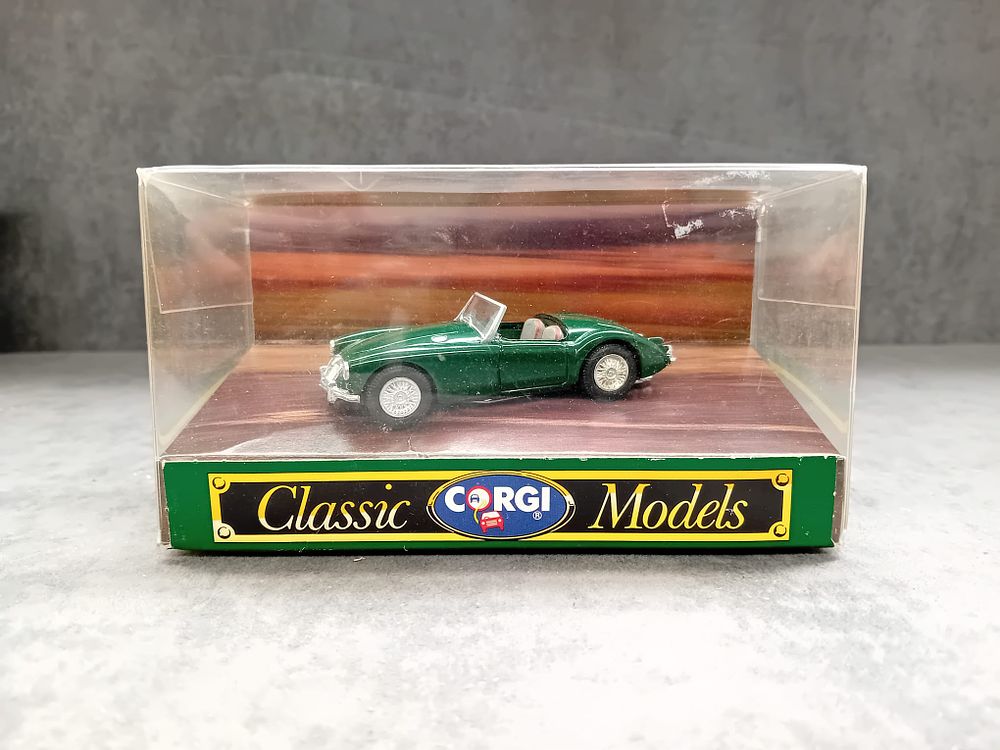 Lot 232: Mixed Lot Corgi Classic Models 13 in total, See pictures for more information.