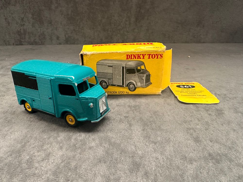 Lot 198: Vintage Dinky Toys Citroen Van Camionette 1200 K Box has tab broken as pictured