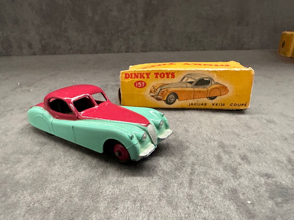 Lot 183: DINKY TOYS (157) JAGUAR XK120 (TWO TONE ISSUE) TURQUOISE / CERISE in box missing TAB.