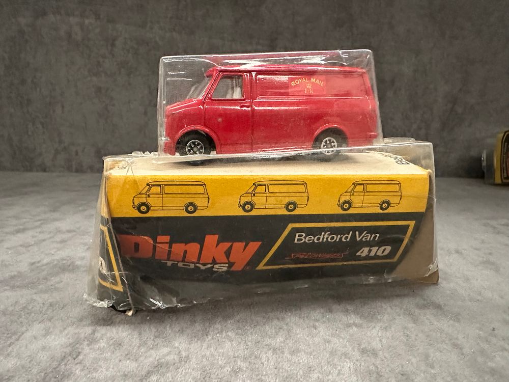 Lot 173: DINKY TOYS BEDFORD VAN ROYAL MAIL 410 BOXED