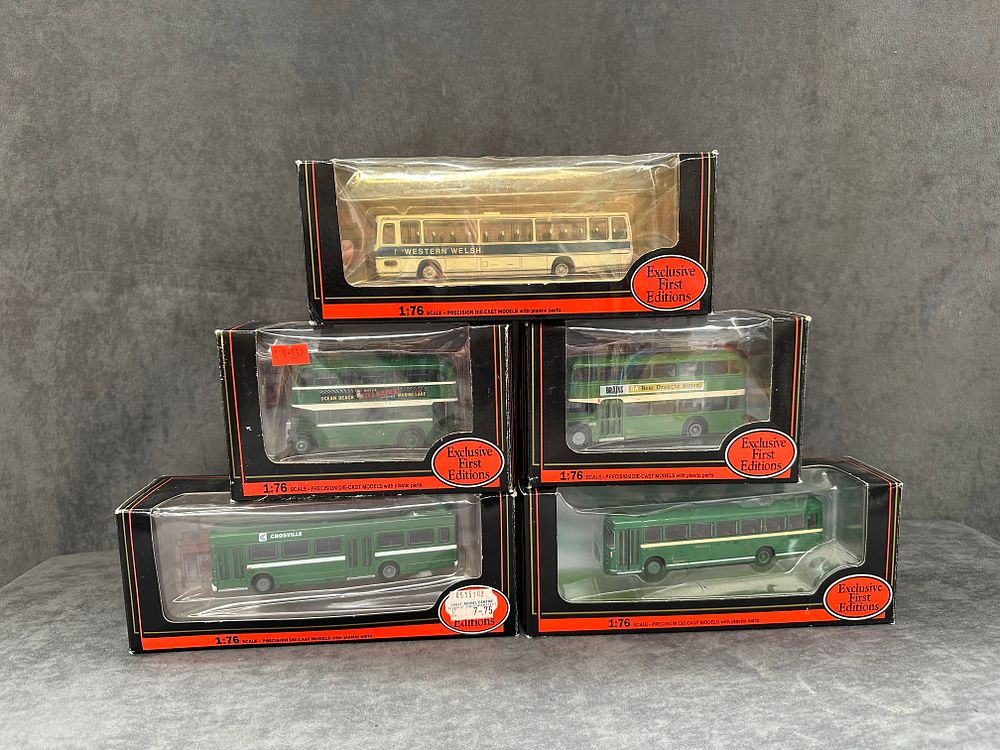 Lot 358: 5 x EFE buses as pictured