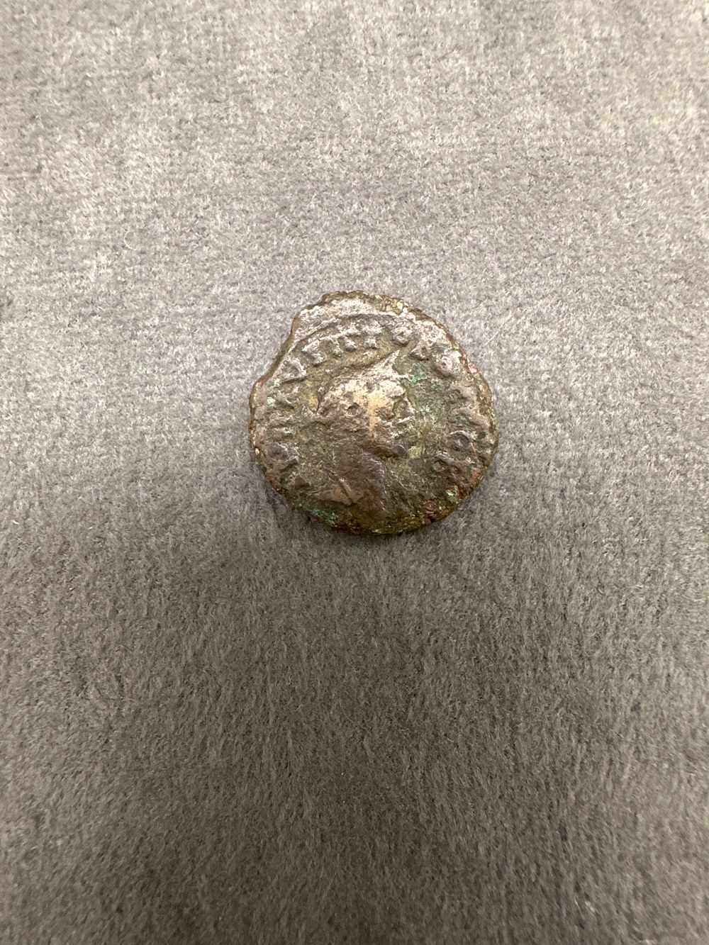 Lot 252: Roman Empire Coin Aprox 280AD BI 19mm coin