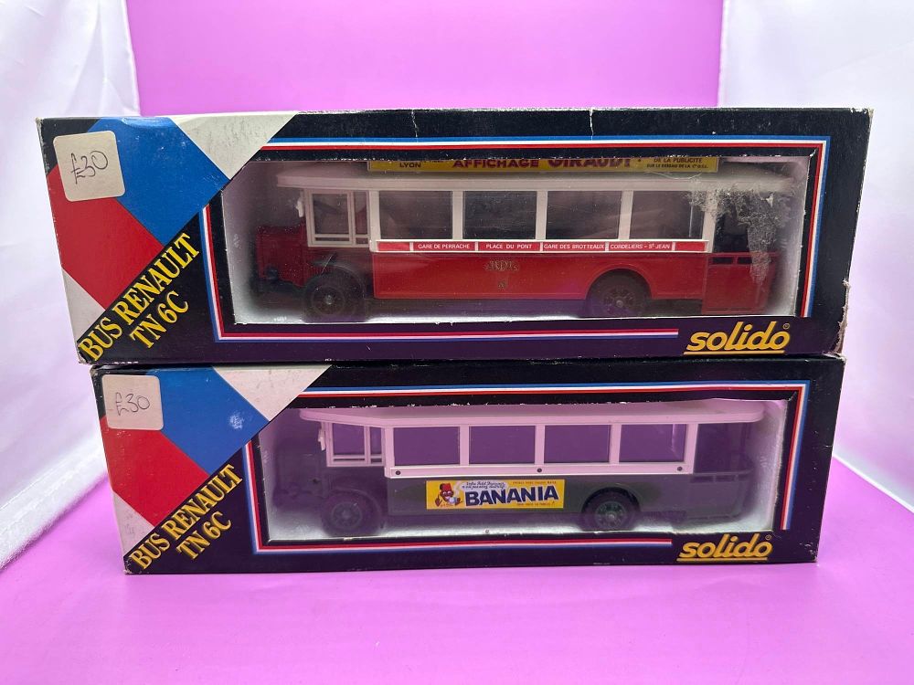 Lot 400: 2 x Solido Bus Renault TN6C in red...