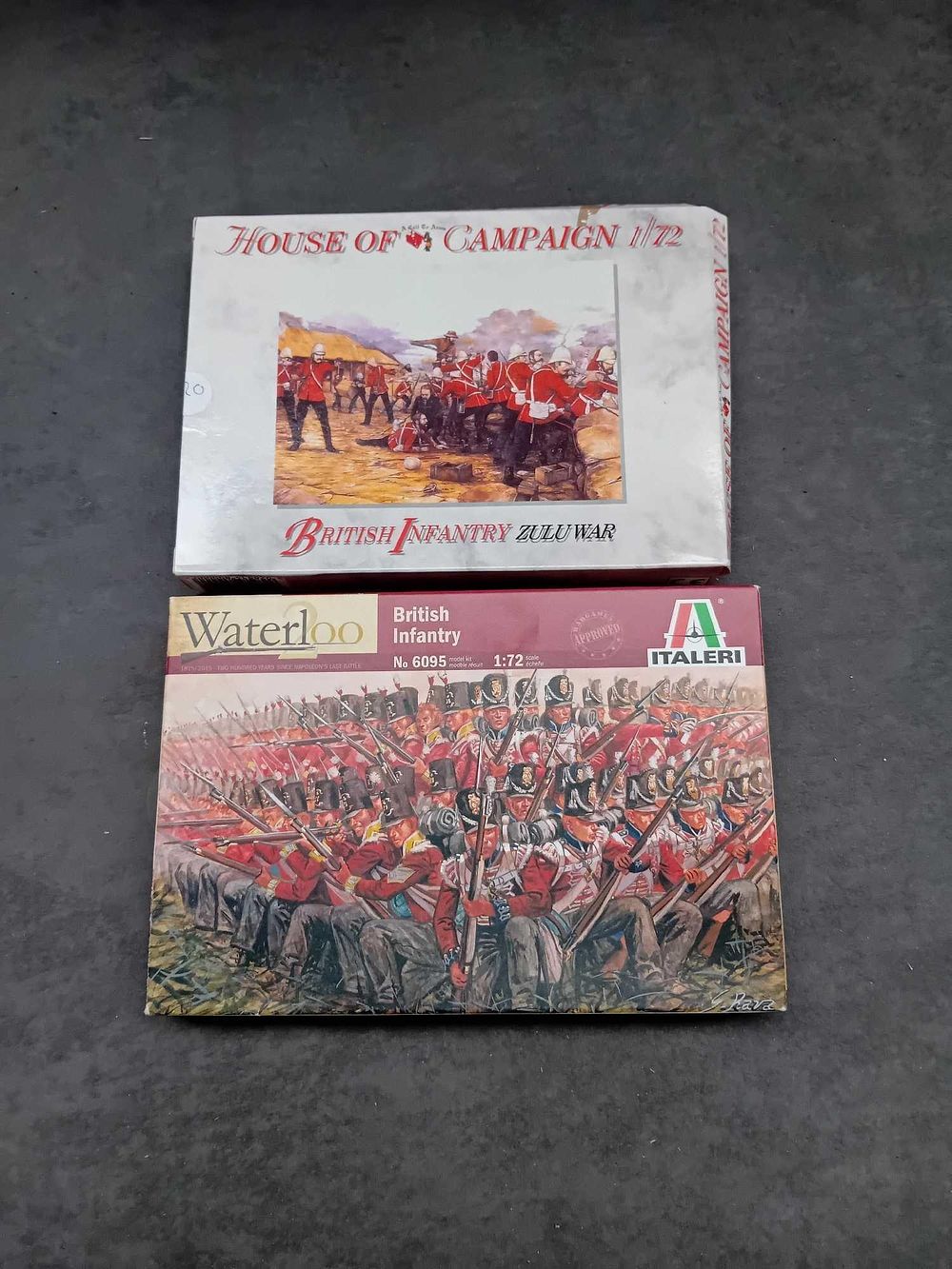 Lot 496: 2x model kits 1/72 scale 1x British Infantry...