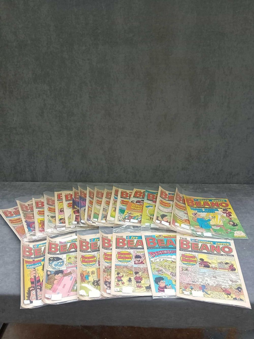 Lot 431: Large collection of Beano comics 25 in total...