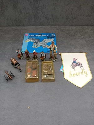 Mixed lot of Cowboy themed items as pictured