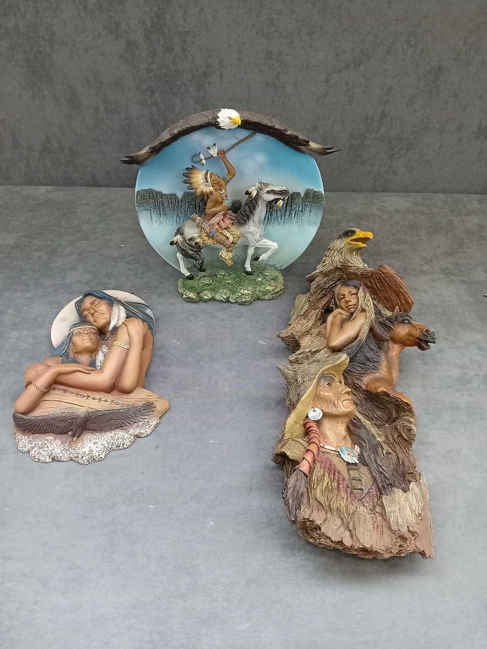 Lot 541: Mixed lot of native Indian themed ornaments as...