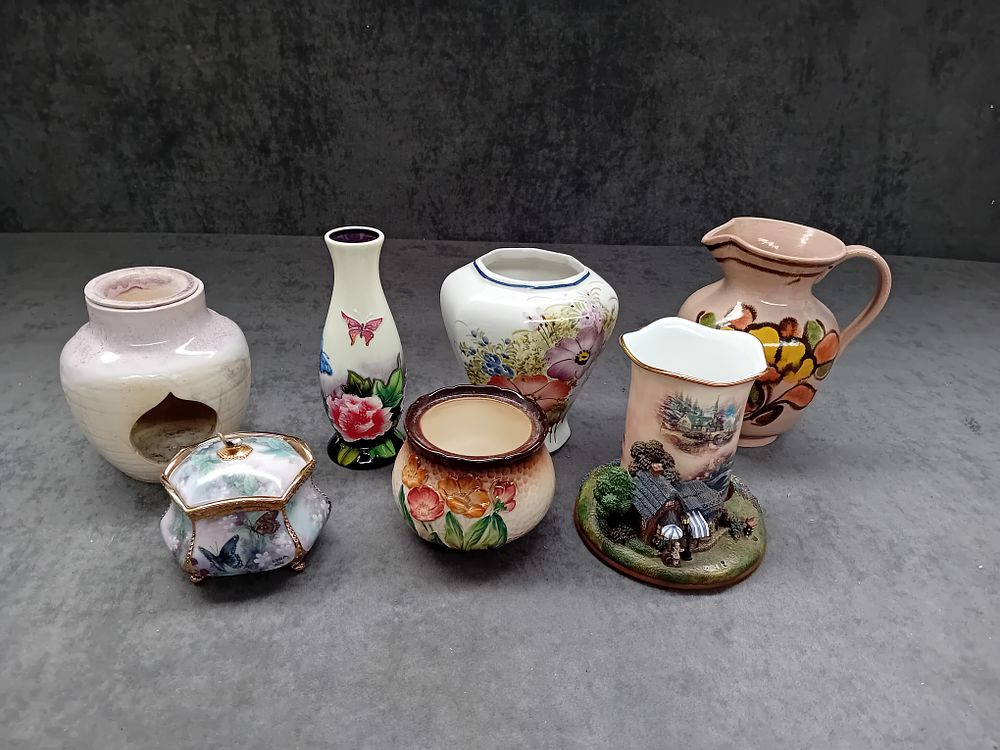 Lot 500: Mixed lot of chinaware as pictured