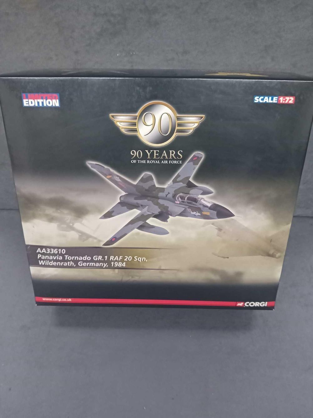 Lot 518: Corgi Aviation Limited Edition 0781/1700 AA33610 90 years...