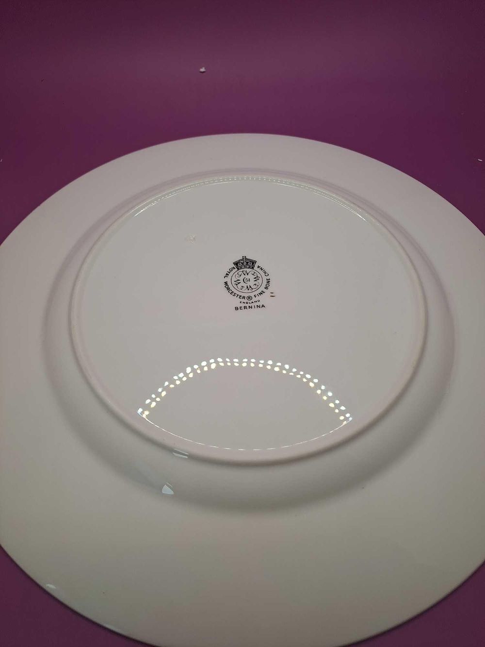 Lot 142: Set Of 5 Dinner Plates Royal Worcester Fine...