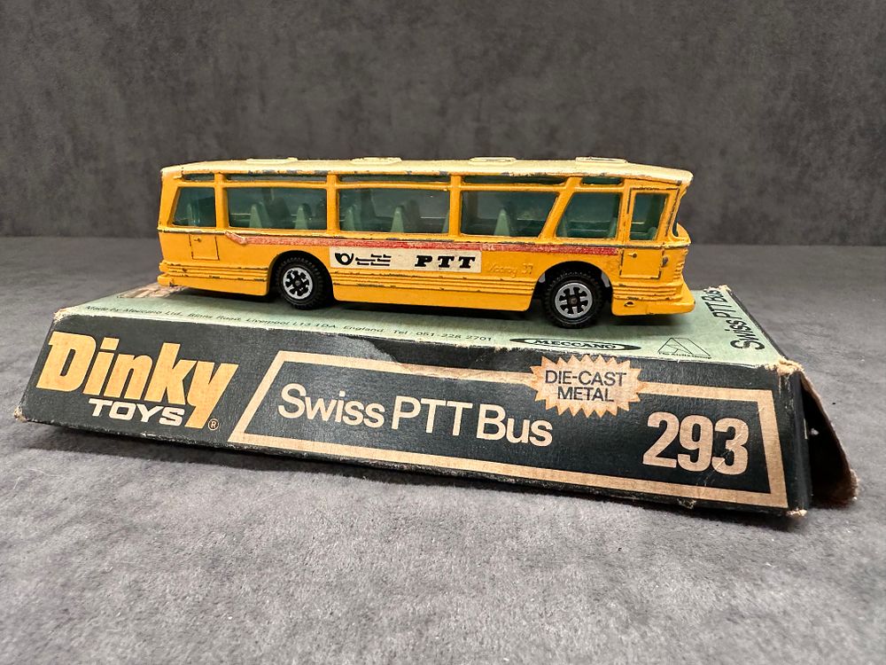 Lot 319: Dinky toys 293 SWISS PTT BUS