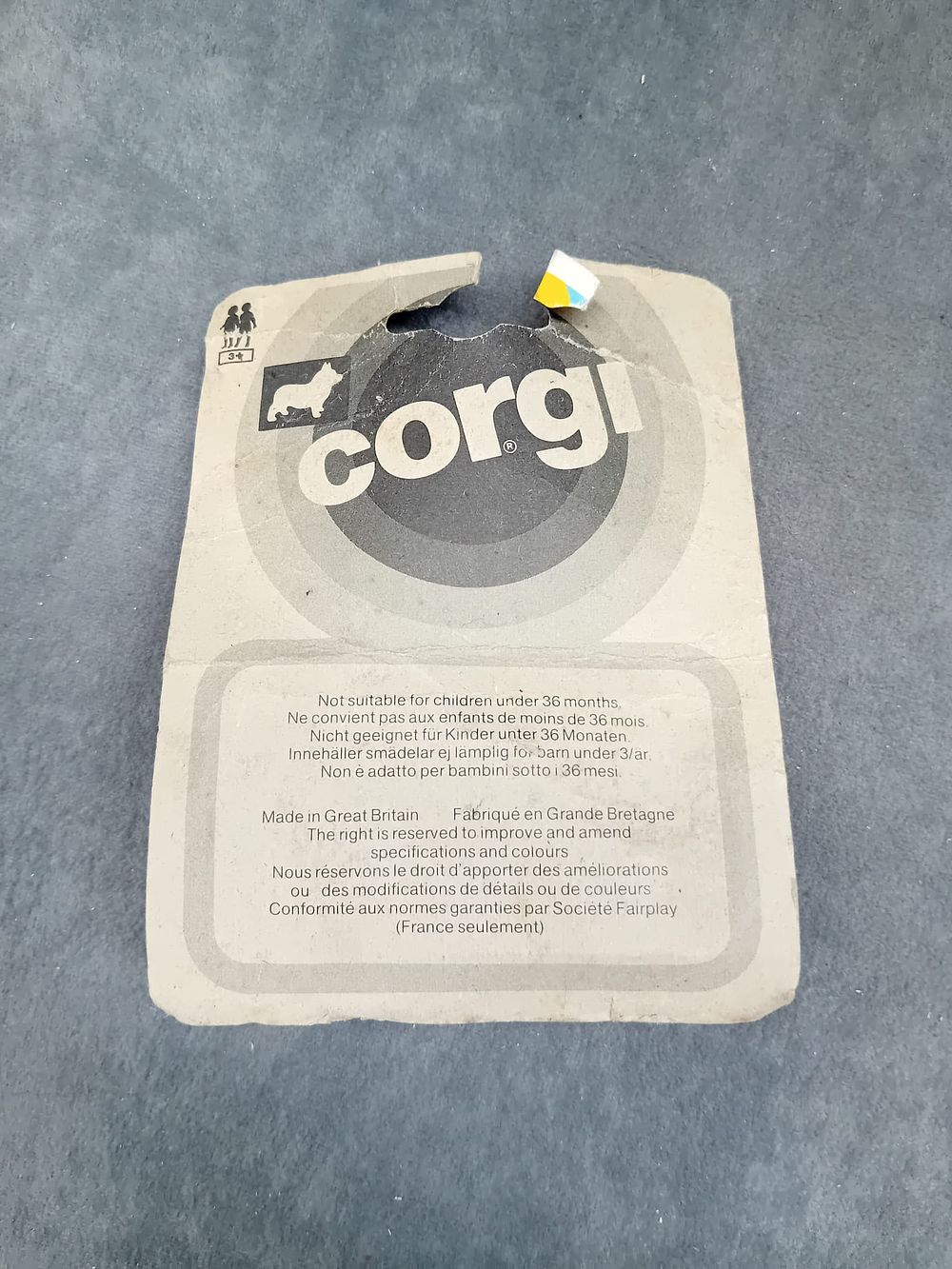 Lot 245: Corgi Juniors 115, James Bond For your eyes only 2CV