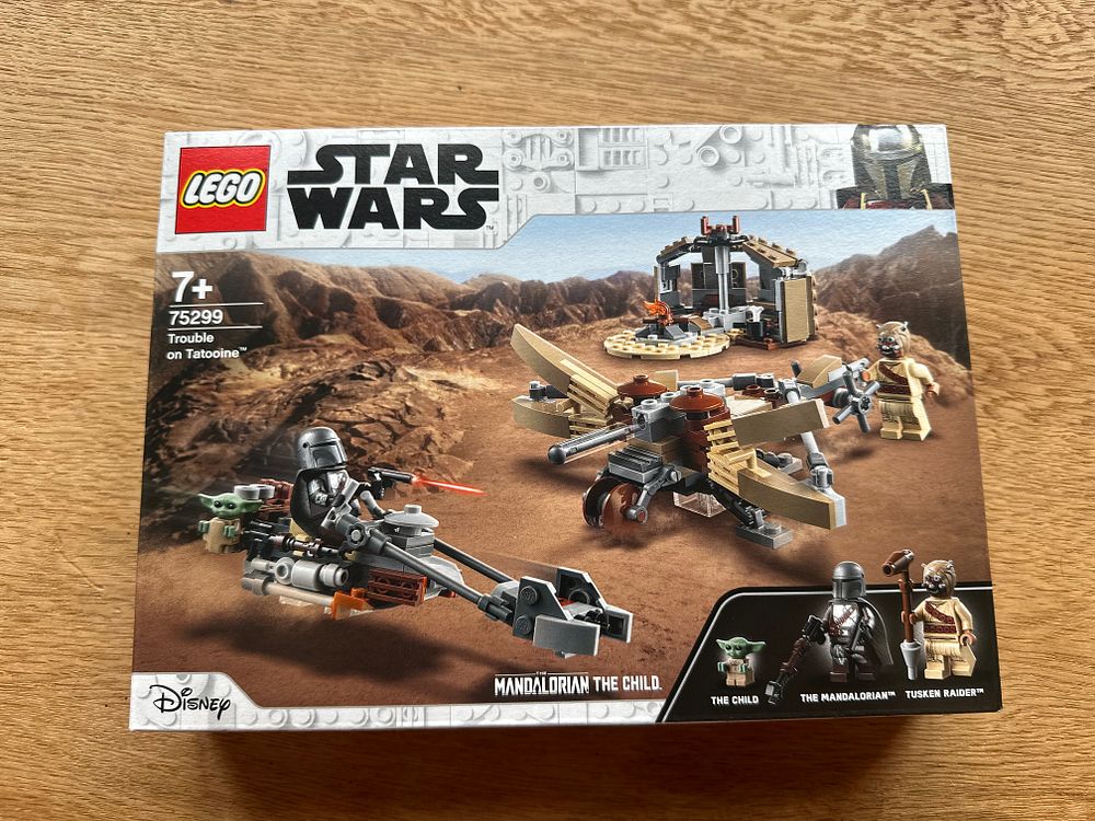 Lot 207: Lego Star Wars 75299 trouble on Tatooine boxes new and sealed