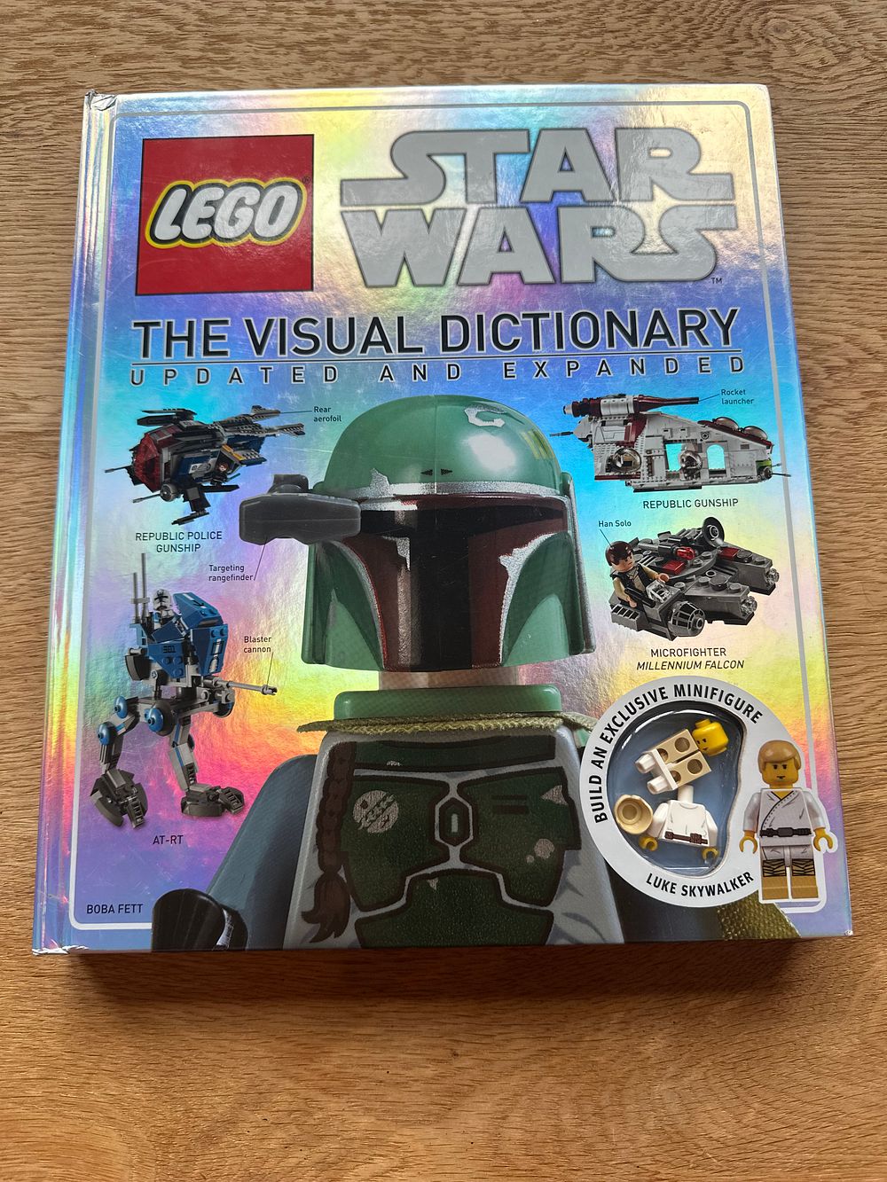 Lot 206: Lego Star Wars the visual dictionary still has mini figure