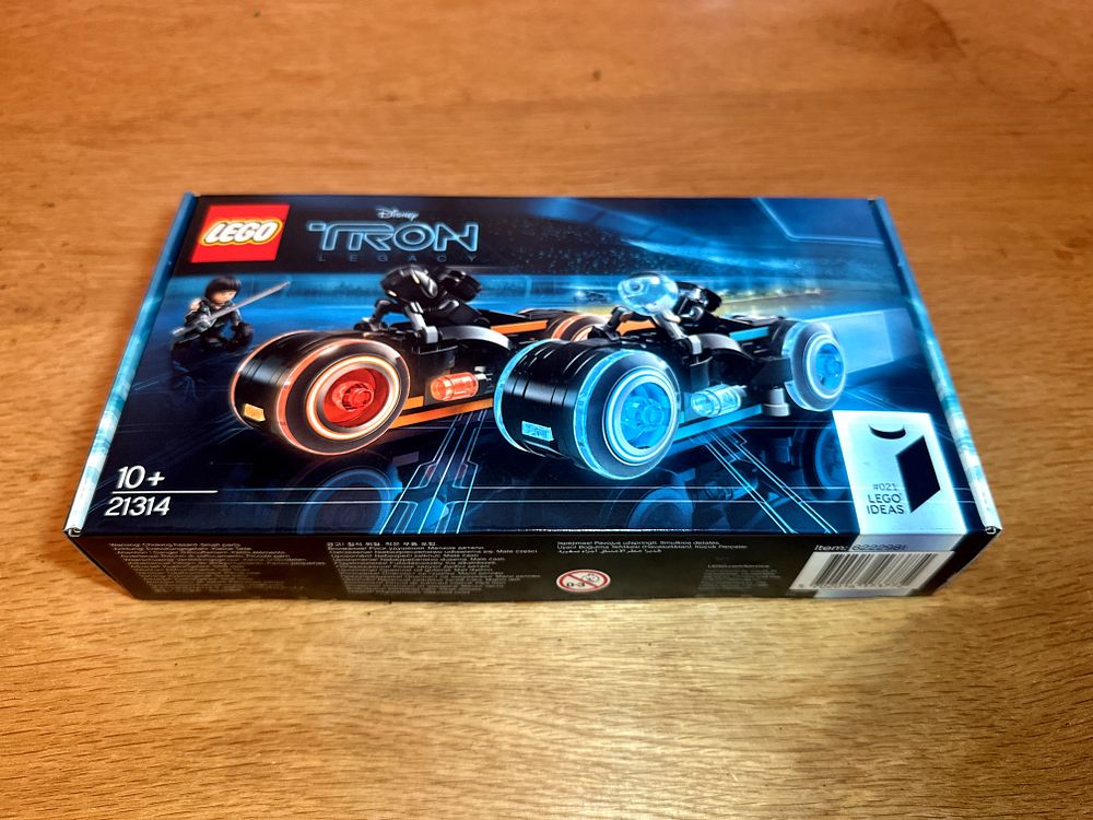 Lot 163: Lego 21314 TRON: Legacy RARE, UNOPENED & MINT
