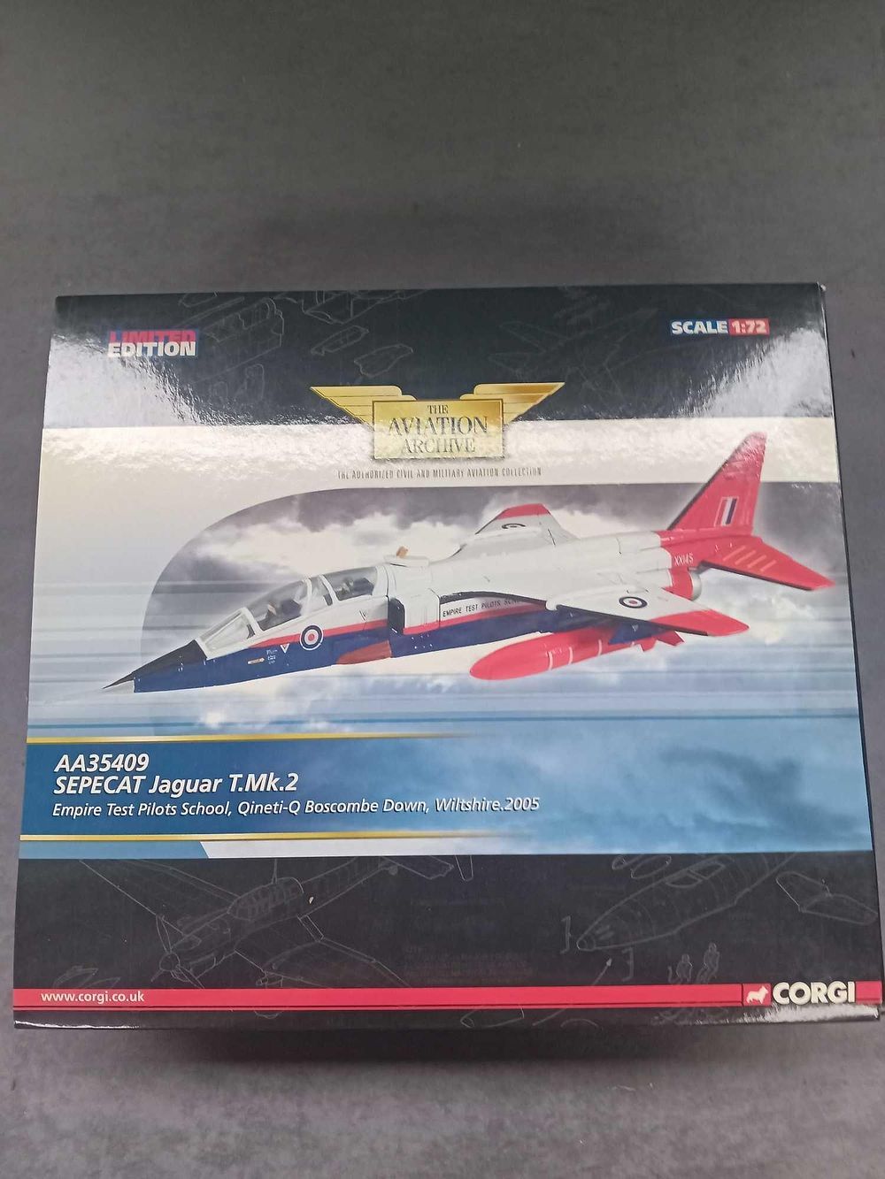 Lot 437: Corgi Aviation Limited Edition 1009/1360 AA35409 Sepecat Jaguar...