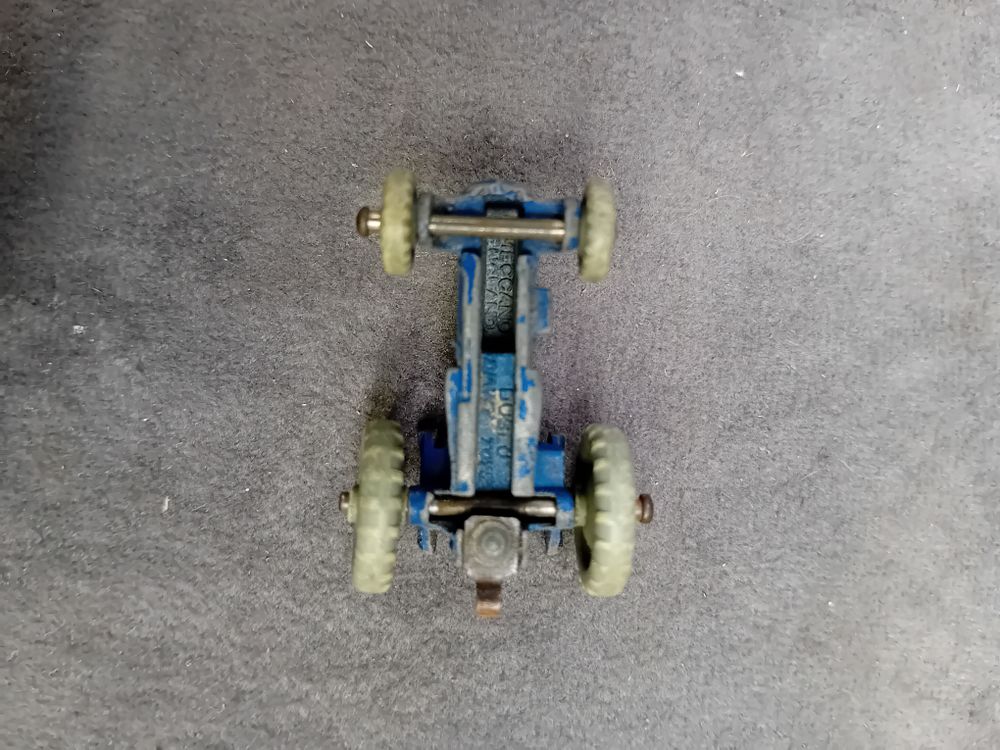 Lot 360: mixed lot of Dinky die casts as pictured 