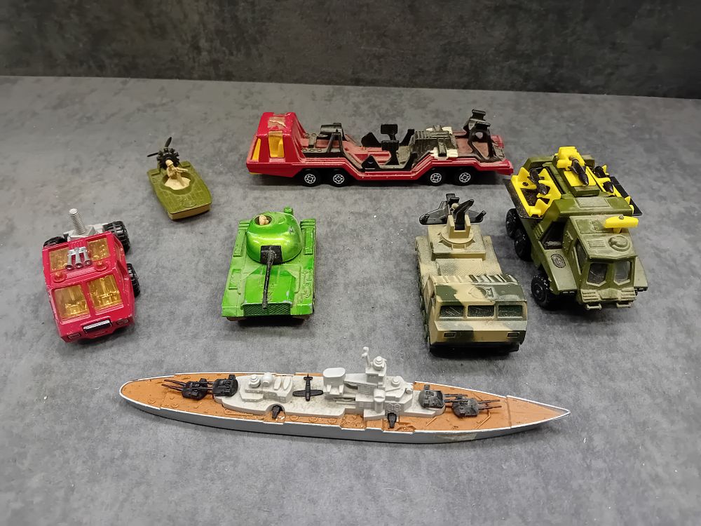 Lot 359: Mixed lot of matchbox diecast as pictured 