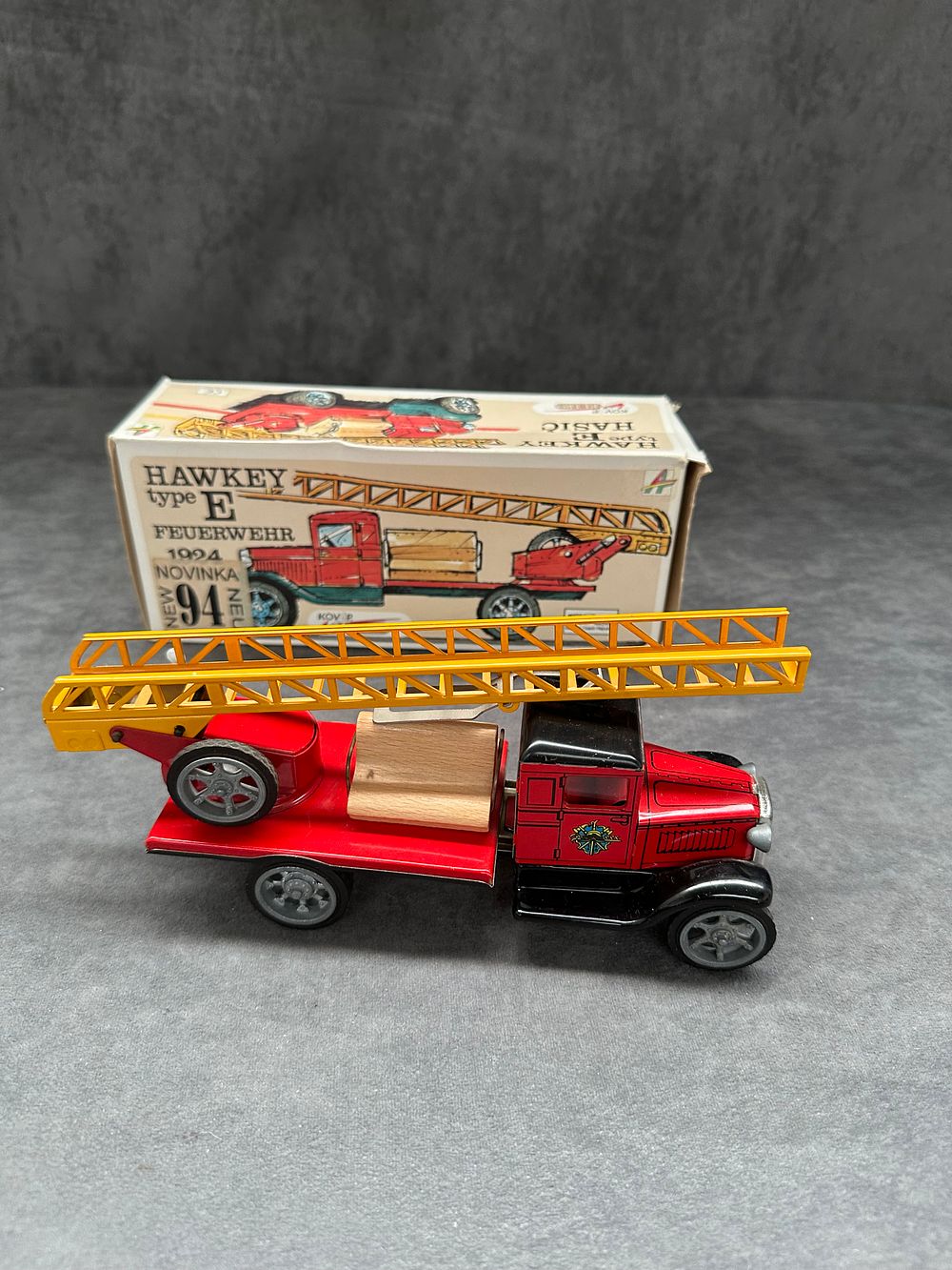 Lot 261: Kovap Retro made in Czech Republic Novinka 94 hawkey type ETon Toy