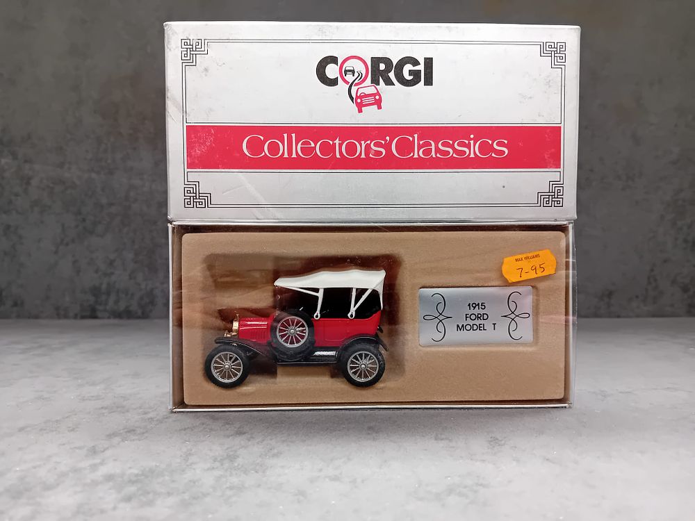 Lot 298: Pair of Corgi Diecasts #96751 Morris Minor Convertible and Corgi Collectors Classics #C863 1915 Ford Model T.