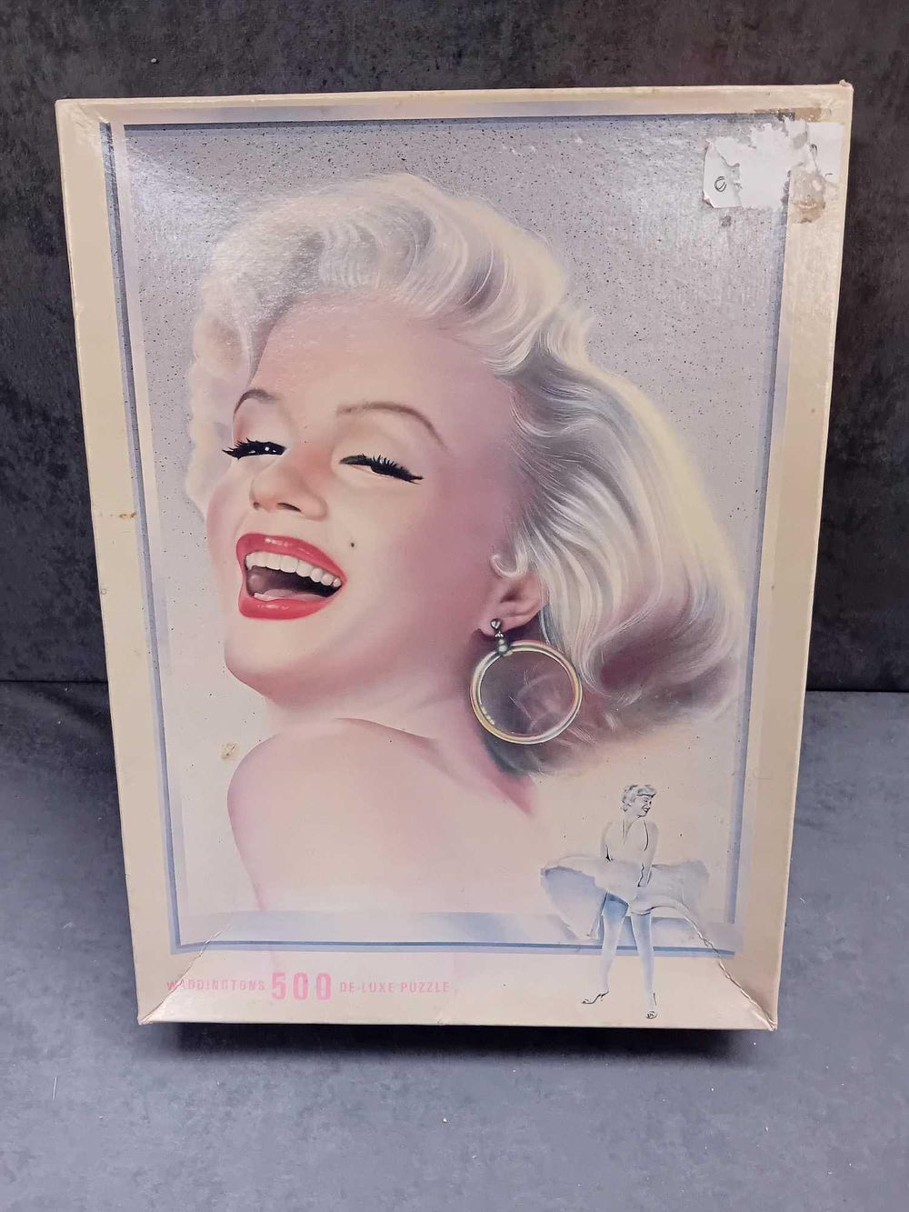 Lot 162: Marilyn Monroe puzzle by Waddingtons
