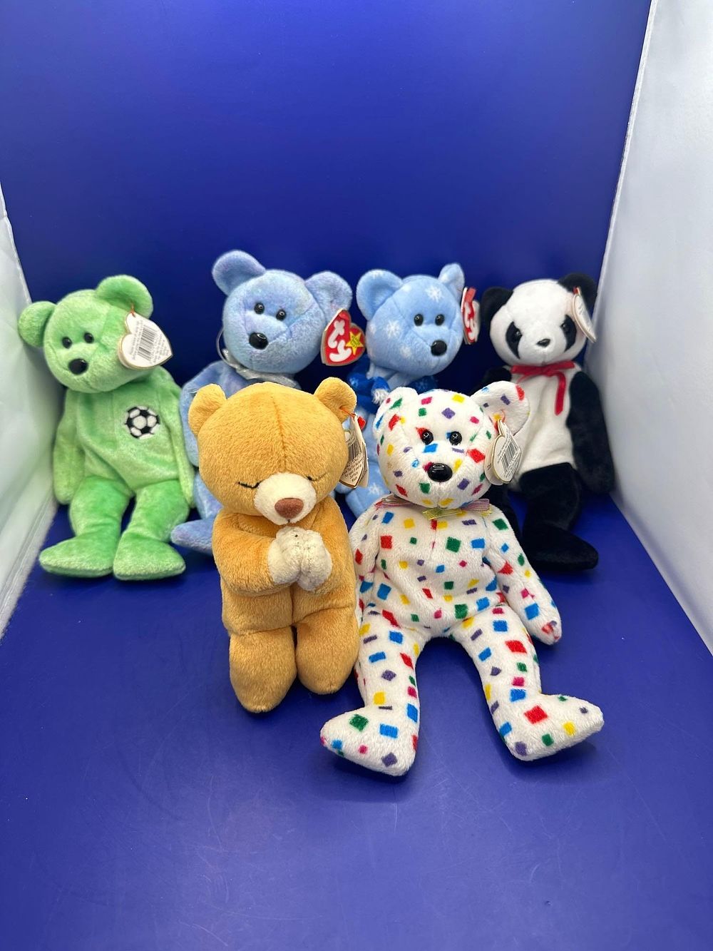 Lot 193: 6 x TY Beanie Baby Bears with tags....