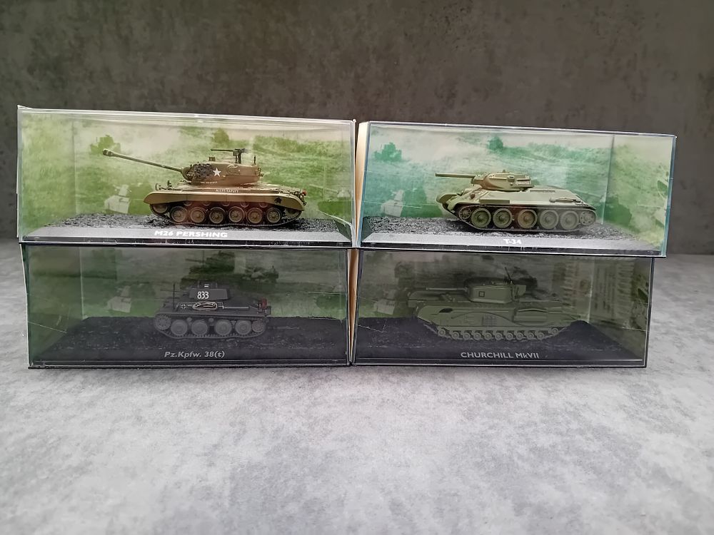 Lot 257: 4 x Atlas Editions Tanks M26 Pershing T-34...