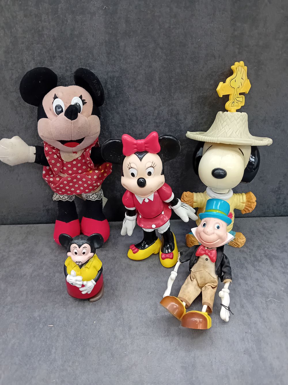Lot 216: Mixed lot of disney toys 