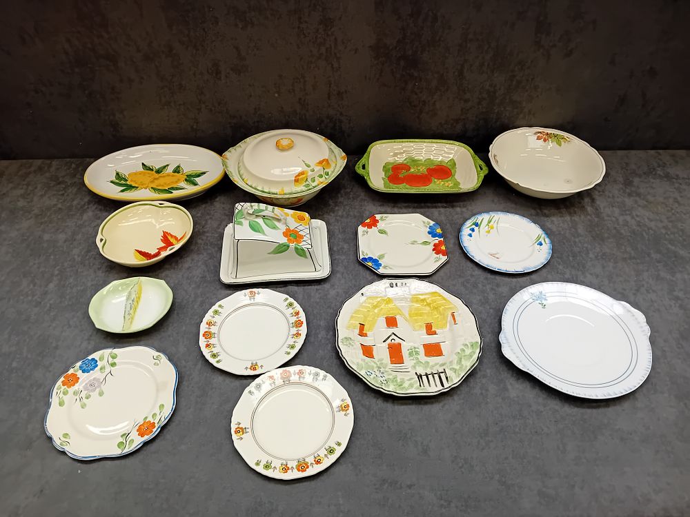 Lot 858: Mixed Vintage Ceramic Plates and Dishes with Floral...