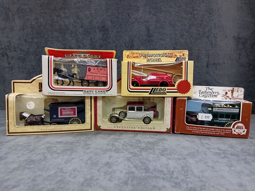 Lot 394: Mixed lot of 5 Lledo diecast as pictured