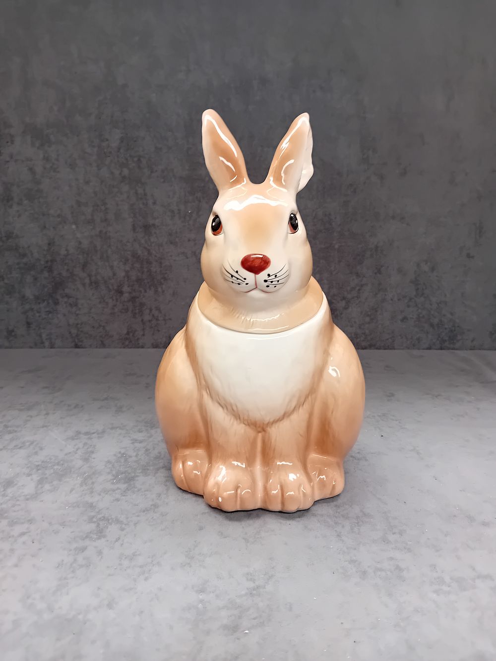 Lot 872: Porcelain rabbit jar wildlife collection by the boots...