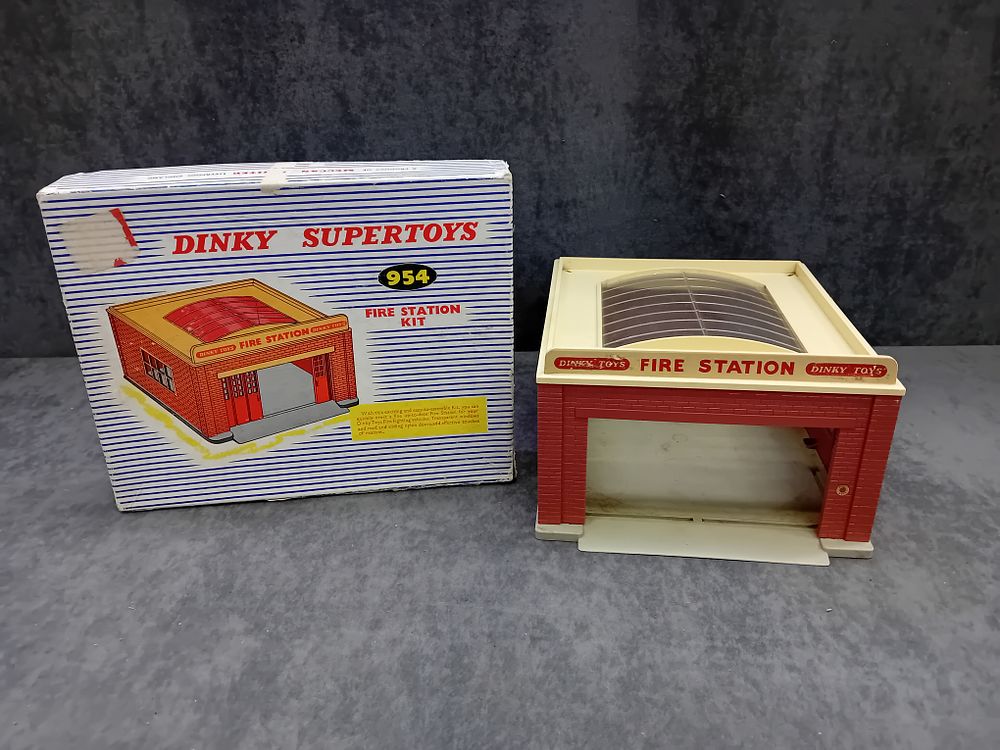 Lot 389: Dinky Supertoys 954 Fire Station Kit pre built...
