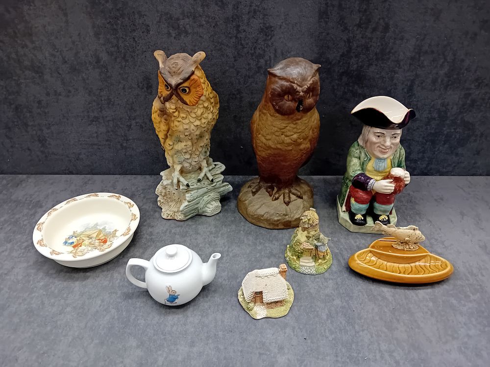 Lot 1096: Mixed lot of chinaware as pictured this lot...