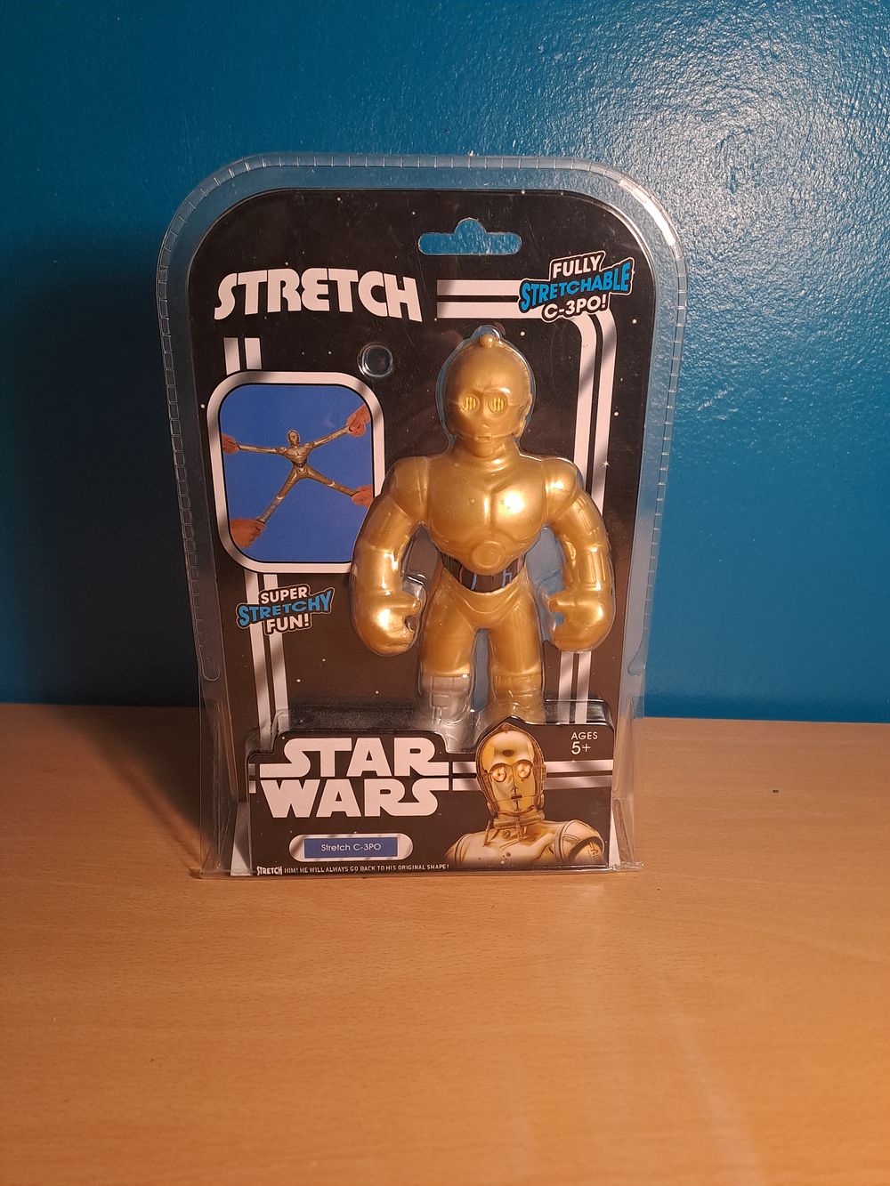 Lot 422: Star wars Stretch, fully stretchable c-3po