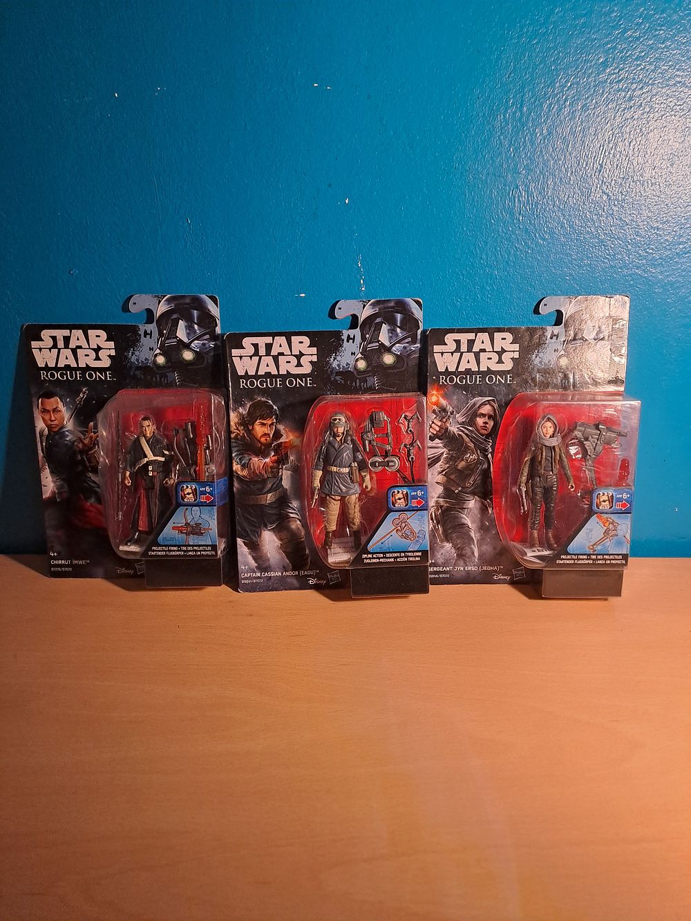 Lot 51: Starwars Rogue One containing 3 figures, CHIRRUT IMWE, CAPTAIN CASSIAN ANDOR (EADU) and SERGEANT JYN ERSO (JEDAH)