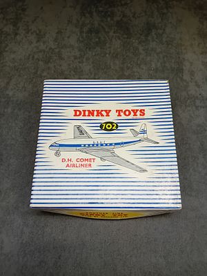 Dinky Toys no. 702 D.H. Comet Airliner as pictured in original box