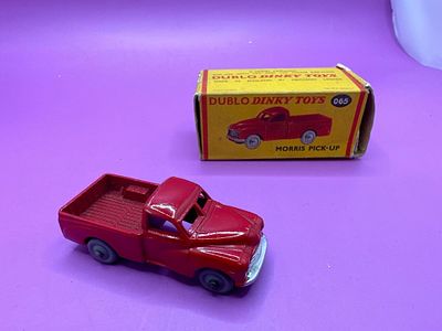 Dublo Dinky Morris Pick Up Van #065 In Red. (Slight Box Damage)