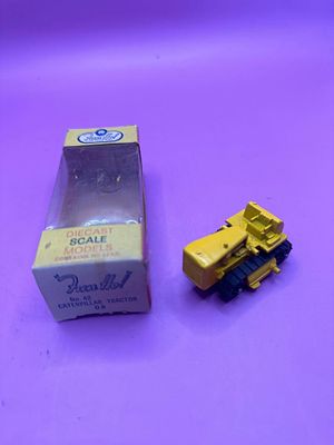 Fun Ho Scale Models No 42 Caterpillartractor D.8 Mib, Box Has Slight Damage To One Tab.