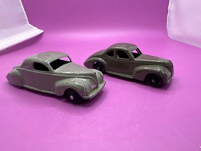 2x dinky toys, unbox models, Lincoln Zephyr and Studebaker
