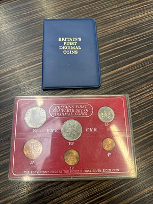 2 sets of Britain’s first Decimal coins as pictured.
