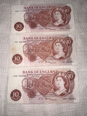 3 x 10 shilling notes J Fforde Chief Cashier