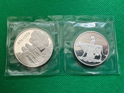 1974 Whole Coin Set Iceland Silver Proof Anniversary 2 Coin Set.