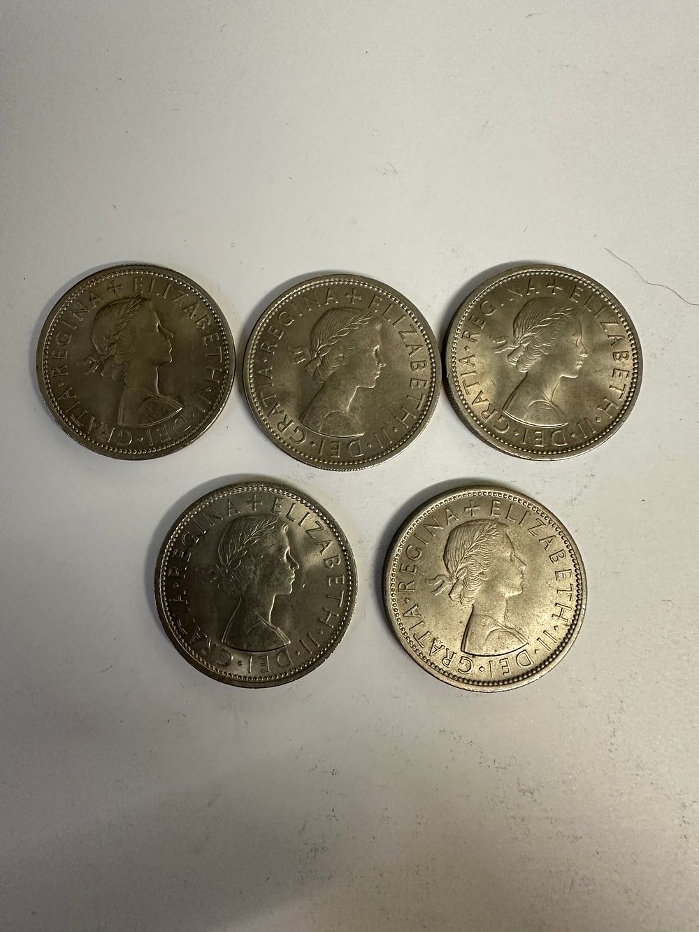 Lot 230: 5 x UNC 1967 2 Shillings 
