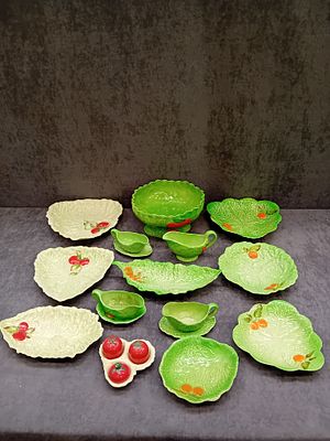 Mixed lot of carlton ware there are 20 items in this lot. Vintage Carlton Ware Green &amp; Cream 