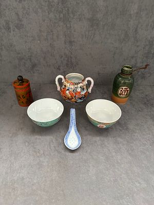 Mixed lot of Chinese Crramics as pictured