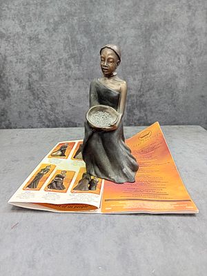 African children of the Massai Karimu (generous one) hight 17.7cm as pictured