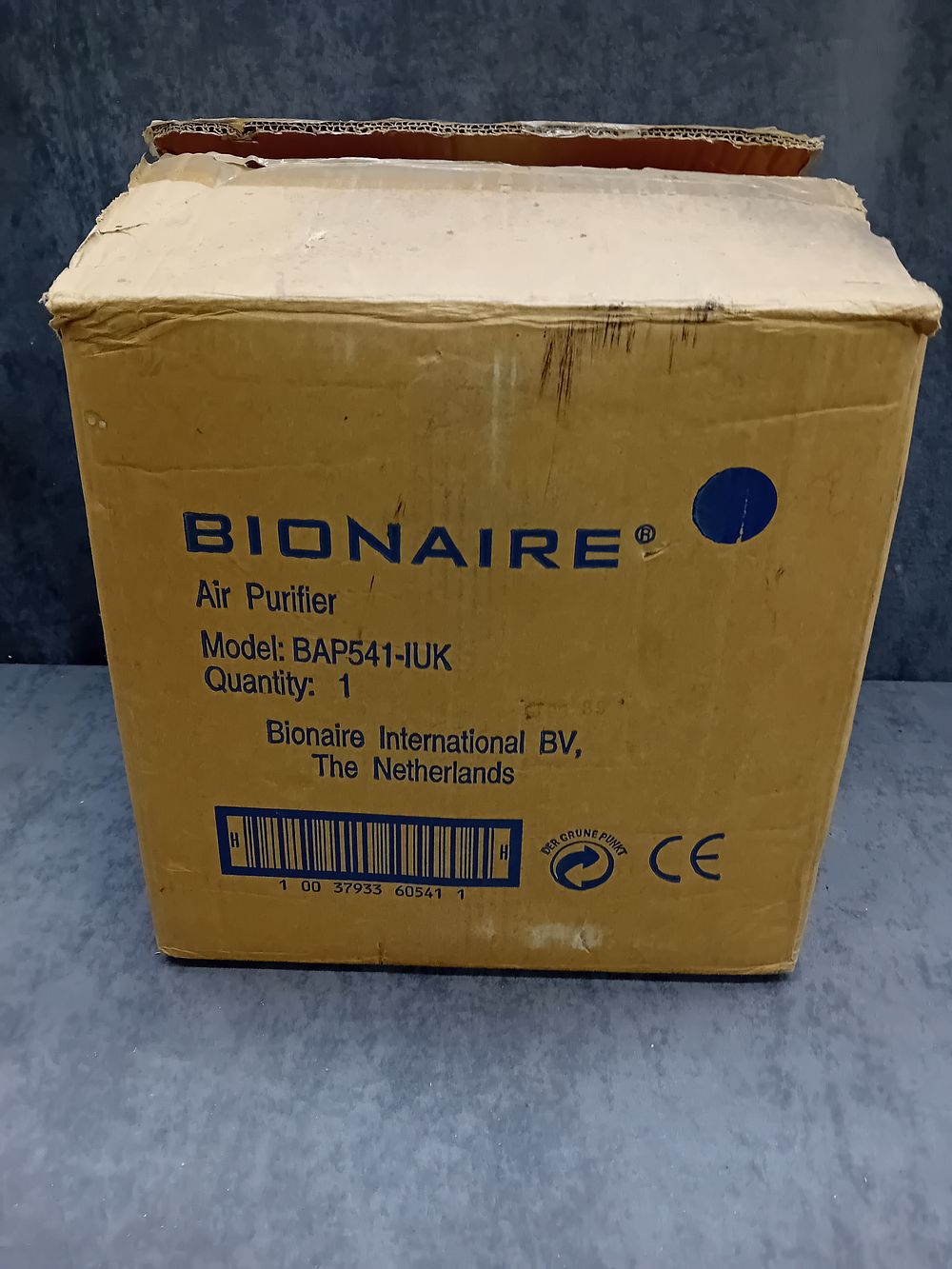 Lot 1018: Bonfire BAP541 air purifier in original box as...