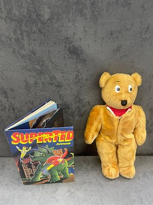 Super ted Dakin plush teddy bear 1984 + super ted annual